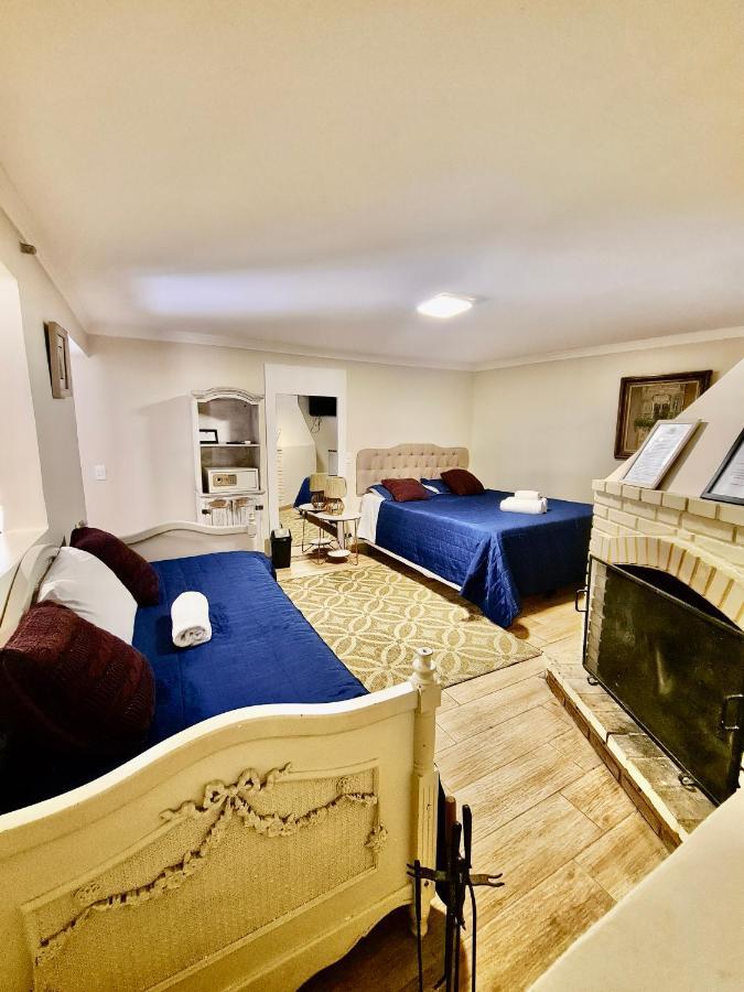 Deluxe Family Room,1240315789:JPEG